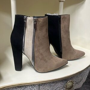 New, Shoedazzle Black, tan and brown heel boots